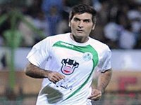 حسینی: از فوتبال خداحافظی نمی‌کنم