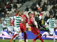 گلر سابق پرسپولیس به سیاه‌جامگان پیوست