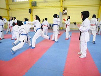 تیم دانشگاه آزاد قهرمان کاراته بانوان شد