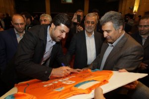 تقدیر از 4 ملی پوش والیبال در مشهد