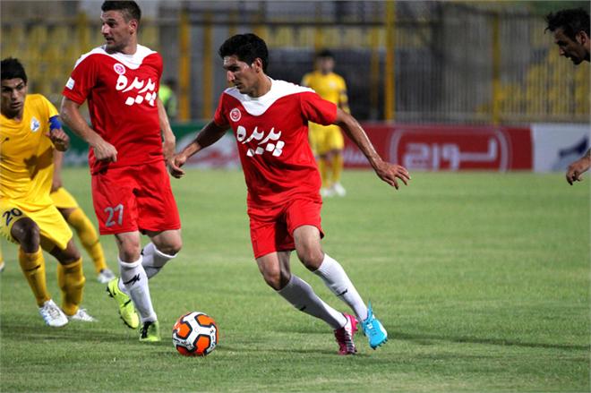 اکبر صادقی: رقم استقلال بالاتر از ذوب آهن بود