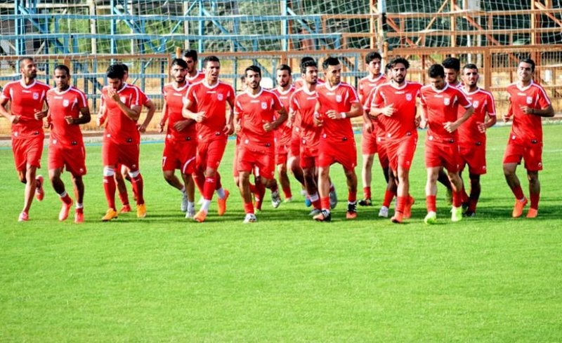 مدافع استرالیایی در آستانه پیوستن به تراکتور