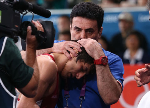 درباره شکست ستاره 7 طلایی ورزش ایران، سوریان