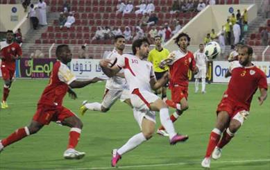کتک کاری بازیکنان ایرانی مقابل عمان