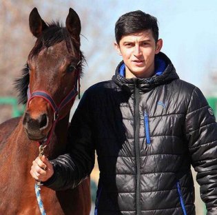 رادان: آزمون براي قهرماني اسبش به ايران ميآيد