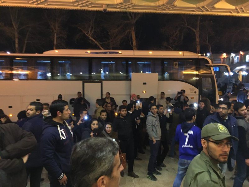 استقلالیها بدون اسکورت به فولادشهر رفتند