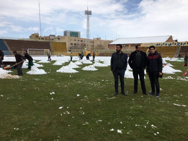 تعطیلی یک روزه فوتبال تبریز به خاطر بارش برف!