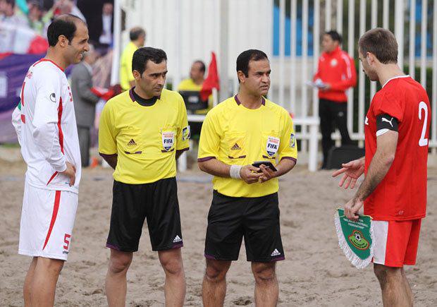 شریفات در جمع داوران الیت فوتبال ساحلی