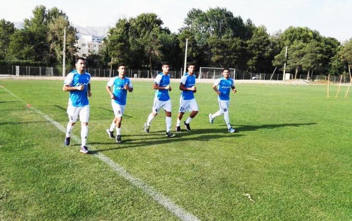 خارجی‌های اس.خوزستان فردا می‌رسند