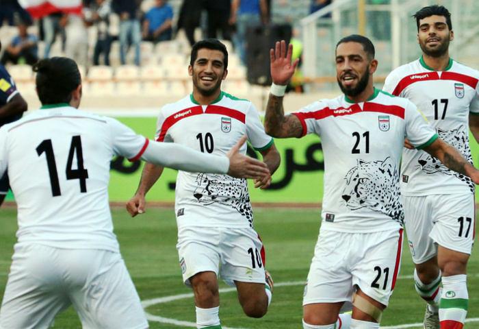 به توئیتر AFC بروید و به پیروزی ایران رای دهید
