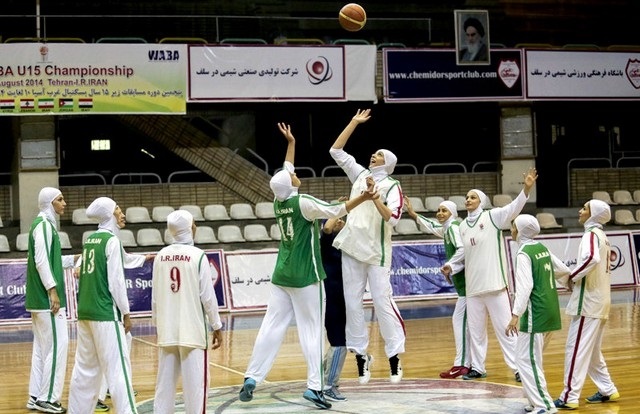FIBA با تغییر قوانین پوشش سر موافقت کرد