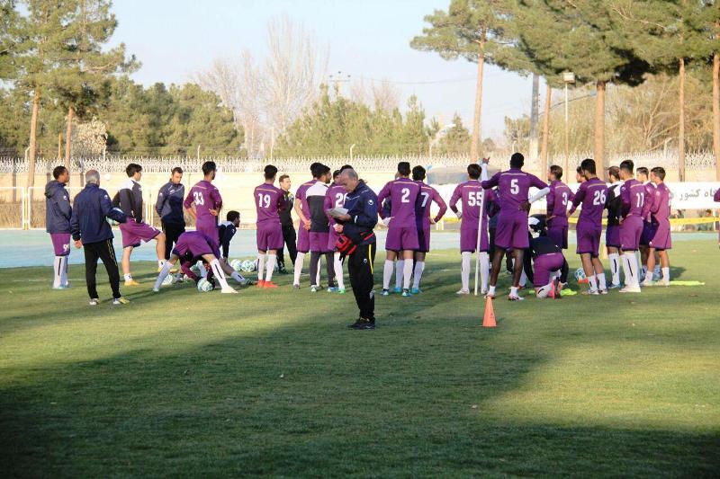 تمرینات سپاهان تعطیل شد