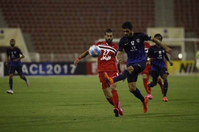 خلا ایسلندی، دردسر پرسپولیسیها
