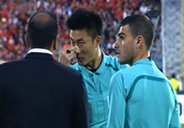 واکنش تند داور نسبت به لیزر اندازی تماشاگران پرسپولیس