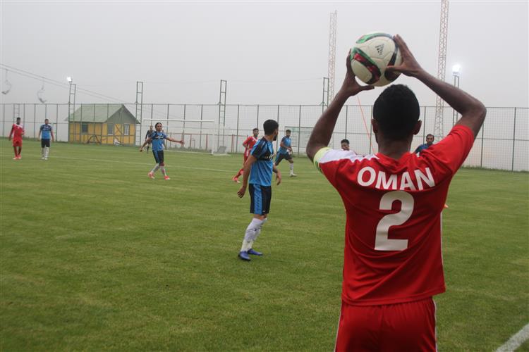 بازی پدیده و عمان نیمه تمام ماند