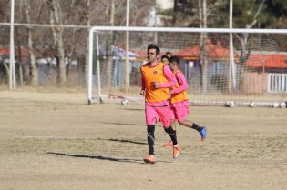 دهنوی از حضور روی نیمکت خزر لنکران می‌گوید / جدیدترین سرمربی لژیونر ایران: به خودم ایمان دارم