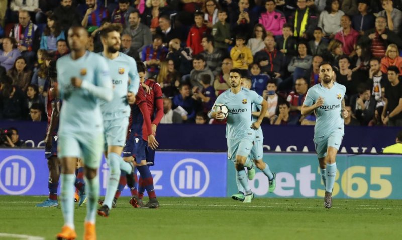لوانته 5-4 بارسلونا: پایان شکست ناپذیری