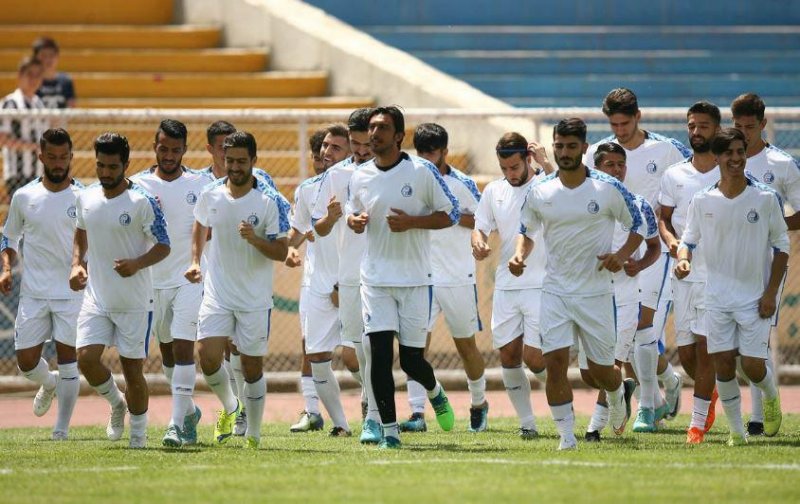 دانشگر در تمرین استقلال حاضر شد