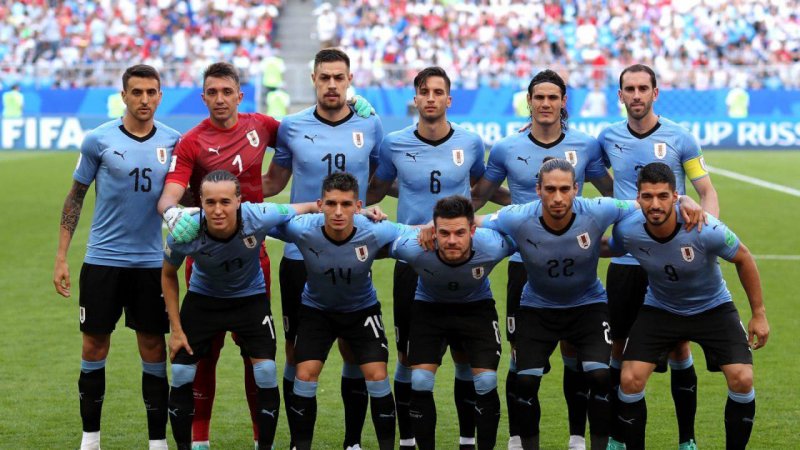 چرا اروگوئه چهار ستاره روی لوگوی خود دارد؟