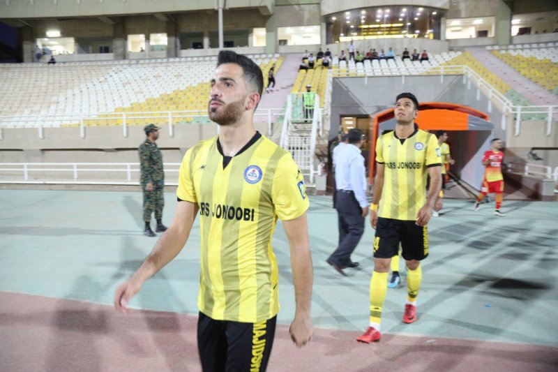 عدم توافق لطفی با خودروسازان