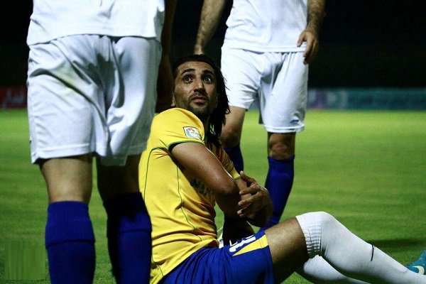 کرار: بازیکنان پرسپولیس به من فحاشی کردند