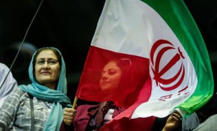 جیغ بنفش زنانه برای صعود بسکتبال به جام جهانی