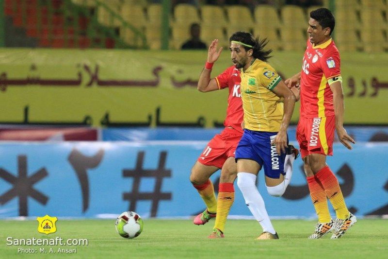 صنعت نفت 0 - فولاد 0؛ دربی جنجالی و بدون گل