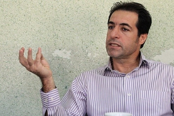 ورمزیار: حرکت استقلال در نقل‌و‌انتقالات لاک‌پشتی است 2