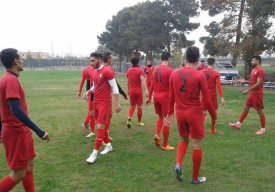 امکانات بد تیم امید؛ لباس های تابستانی در فصل سرد!