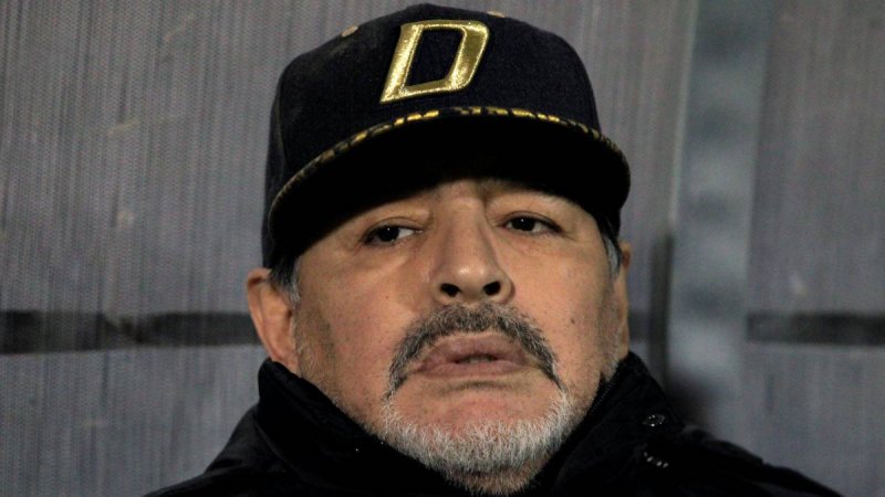 اعتراض تند مارادونا به میزبانی مادرید از فینال قرن