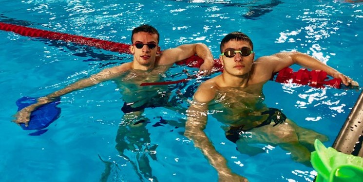 رقابت امرالهی با شناگران ۴۰۰ متر آزاد جهان