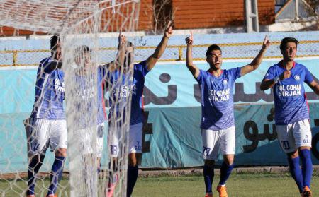 فجر سپاسی0-1 گل گهر؛ یک نفس تا لیگ برتر