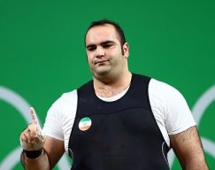 سلیمی:نمی دانم چرا بازنشستگی ام را اعلام نمی کنند