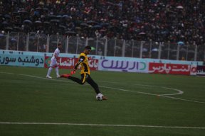 عصبانیت بیرانوند از هواداران پرسپولیس