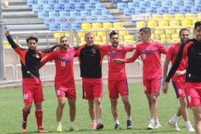 پرسپولیس مثل استقلال اتوبوس سوار شد