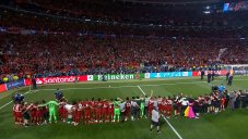 جو فوق العاده متروپولیتانو با سرود لیورپولی ها