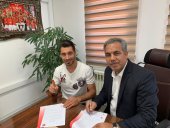 شجاع سه فصل دیگر با پرسپولیس تمدید کرد