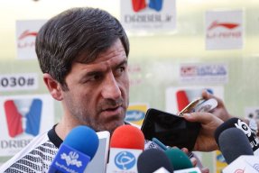 باقری: در حد سرمربی گری پرسپولیس نیستم