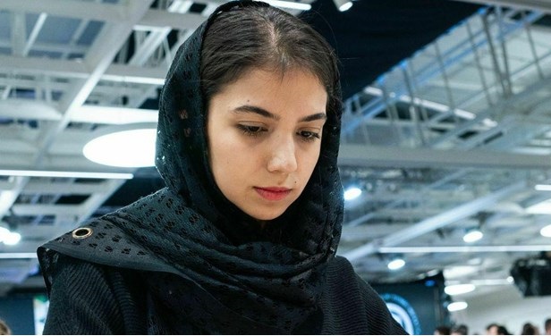 پیروزی خادم الشریعه مقابل شطرنج باز آمریکایی