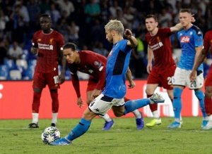 پنالتی ناپولی مقابل لیورپول؛ اولین جنجال لیگ قهرمانان