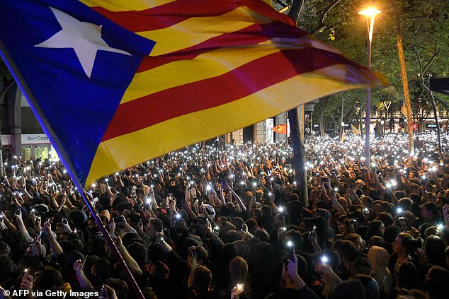 دردسر بزرگ تظاهرات کاتالونیا برای بارسلونا