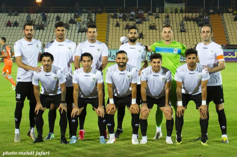 11 مرد منتخب بوشهر در نبرد با تیم جلالی