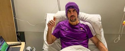 ریبری در استادیوم فیورنتینا، 24 ساعت بعد از جراحی
