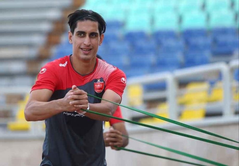  محمد نادری تا پایان فصل در پرسپولیس می‌ماند