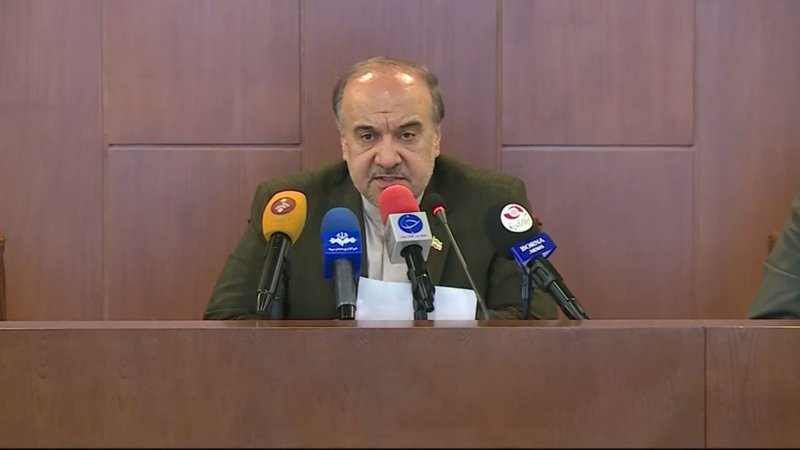 سلطانی‌فر: ورود مربی و بازیکن خارجی ممنوع است