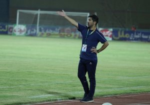 سرمربی شاهین بوشهر پس از دو بازی جدا شد !
