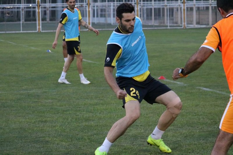 نقیزاده: مشکل من هم مثل داریوش شجاعیان بود