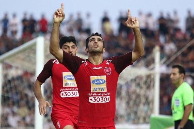 وحید امیری: در پرسپولیس می‌مانم