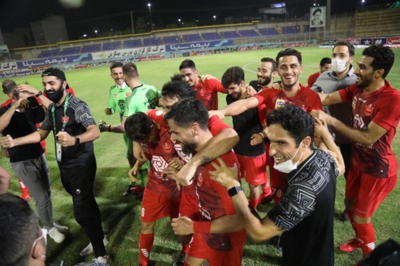 جشن خیابانی پرسپولیسی‌ها بعد از قهرمانی