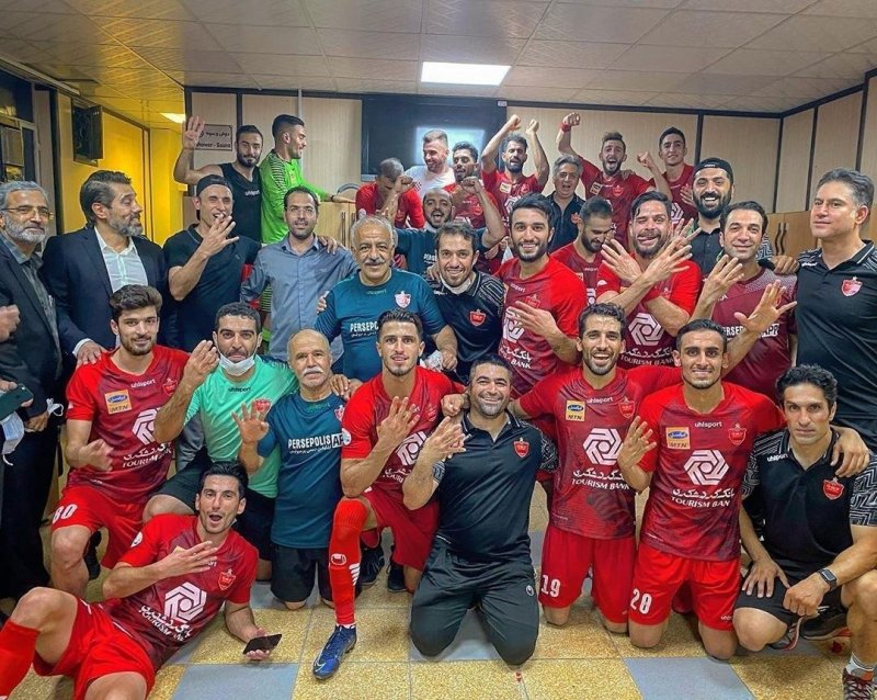 پرسپولیس بر بام فوتبال ایران با عدد چهار!